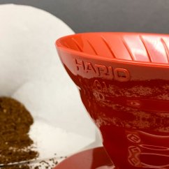 Hario dripper V60-01 plastový, červený