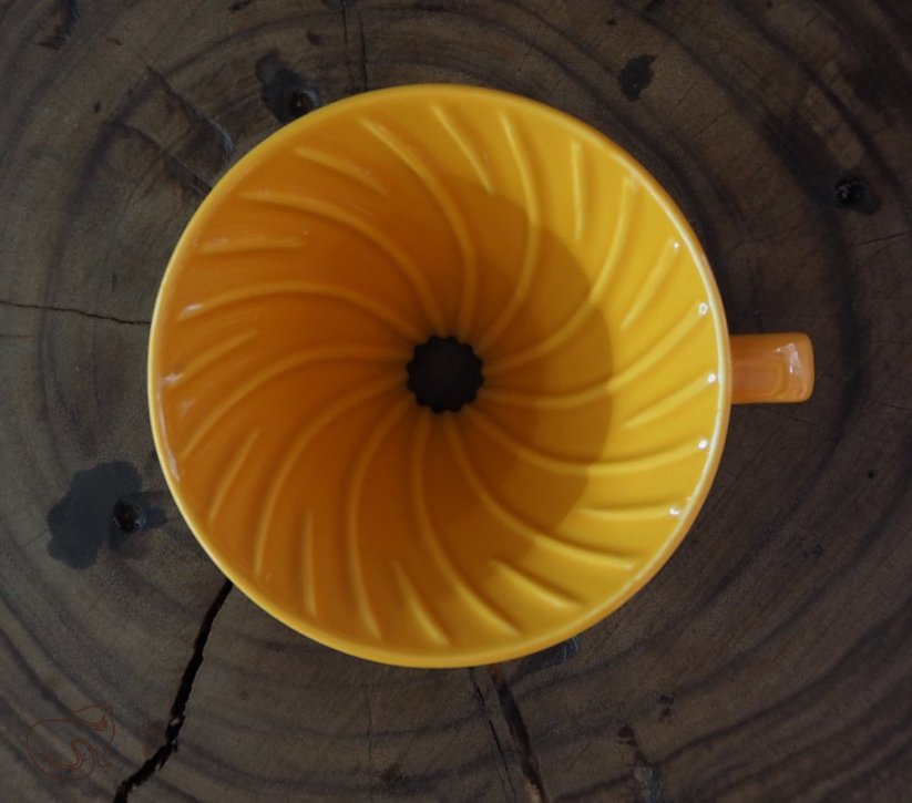 Hario - V60-02 DRIP, oranžový keramický kávovar