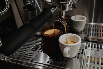 Novinka na Rašínově: espresso, které jinde v Česku nedostaneš